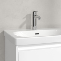 Lavoar suspendat Villeroy & Boch Skyla 80 cm, TitanCeram, alb alpin